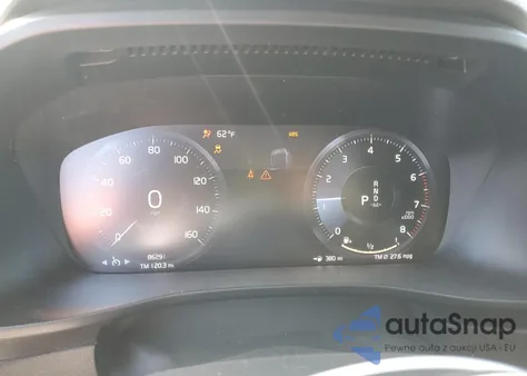 2020 Volvo Xc40 T4 Momentum z USA, uszkodzony, nr VIN YV4AC2HK0L2331213